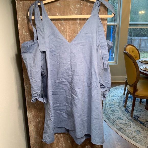 Dress - Picture 2 of 2